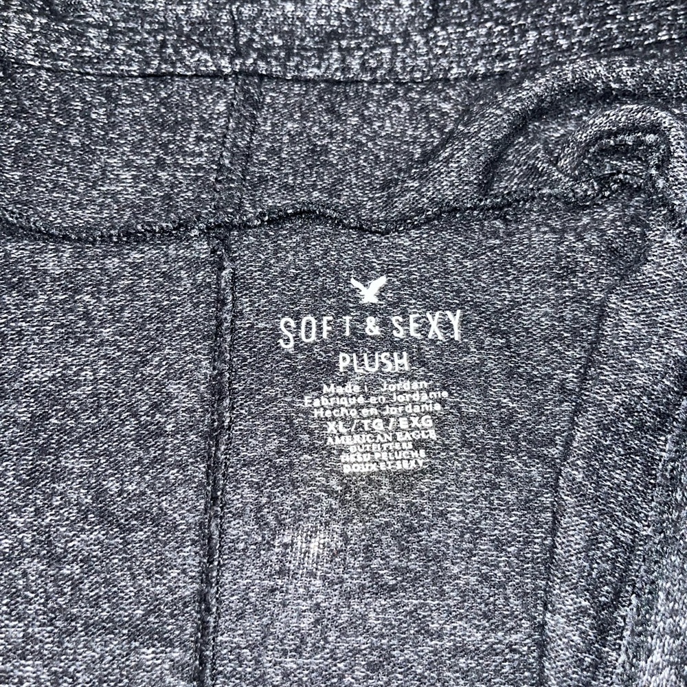 Cardigan - Picture 2 of 3